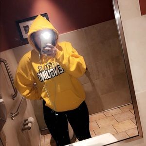 Meet your Posher, Abigail